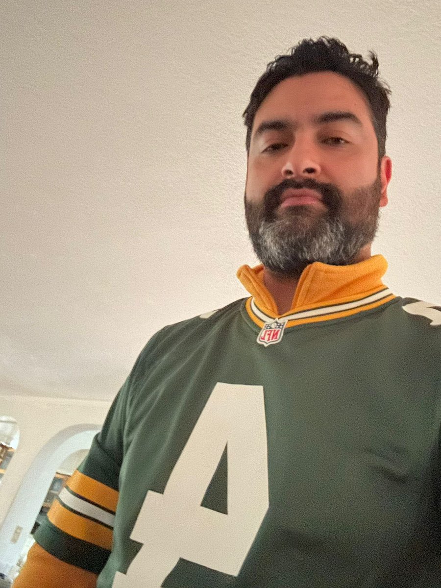Irvs_9's tweet photo. Siempre moriremos en la línea. Fan #GBvsPHI #FOXInpactoNFL https://t.co/18caLQWIPE