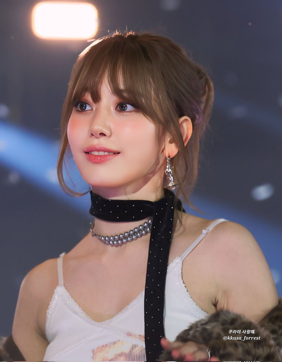 39_sakku_chan's tweet photo. [#사쿠라🌸]

✨

#SAKURA #宮脇咲良 #ックラ #LE_SSERAFIM #르세라핌 #ルセラフィム https://t.co/xhqUNzAXIZ