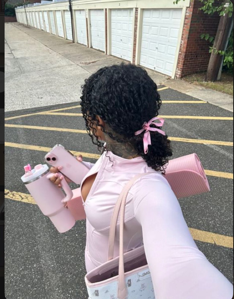 carmopatricia's tweet image. Itens de academia que são da Shopee.
#atrend