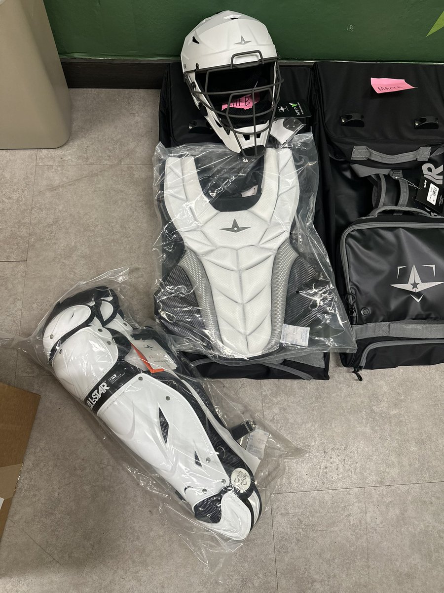 Jorge Solodkin (@evltncatching) on Twitter photo Only the best for our catchers! Thank you to our friends over at <a href="/ALLSTARSPORTS/">AllStarSportingGoods</a> for helping us keep our catchers safe and looking fresh!!
<a href="/Felician_SB/">Felician Softball</a> Only the best for our catchers! Thank you to our friends over at <a href="/ALLSTARSPORTS/">AllStarSportingGoods</a> for helping us keep our catchers safe and looking fresh!!
<a href="/Felician_SB/">Felician Softball</a>
