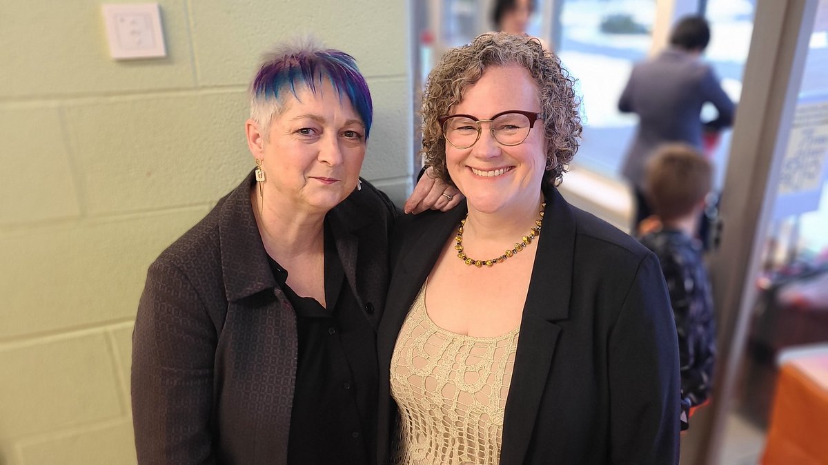 It was a pleasure meeting and chatting with <a href="/JodiSz/">Jodi Szimanski</a> about her <a href="/OntarioNDP/">Ontario NDP</a> campaign to represent KitCon. #FightForFarmland and better provincial support for municipalities are going to be big election issues.