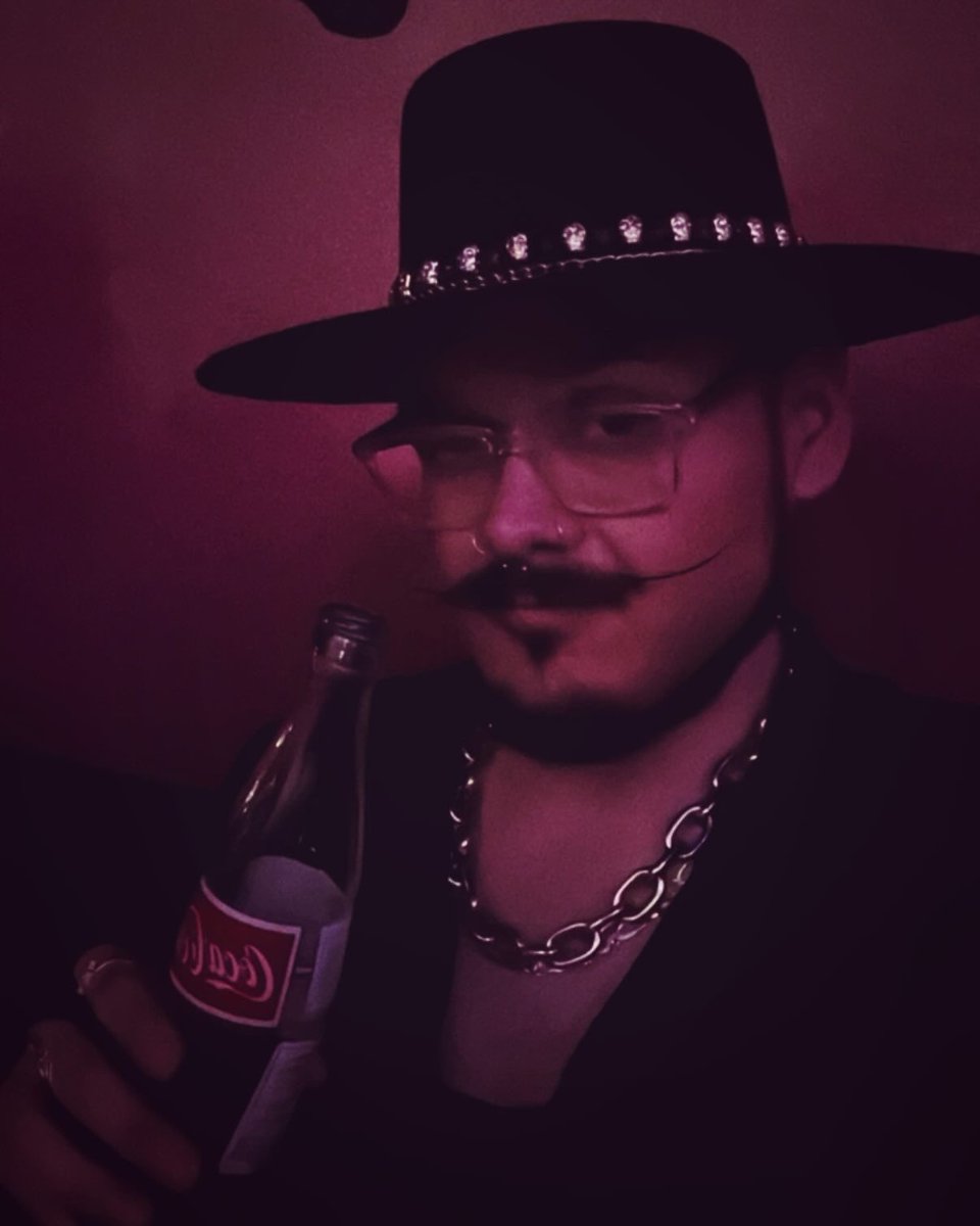 Cheers to 27🎂, and my personal growth 🤘🏻🥂