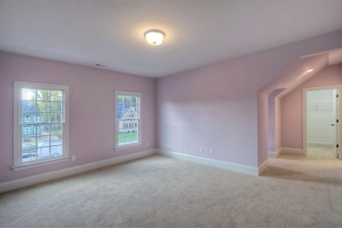 lapafaits's tweet photo. i'd actually love for my future house to have baby pink walls like this https://t.co/ZfcvfWw2wY