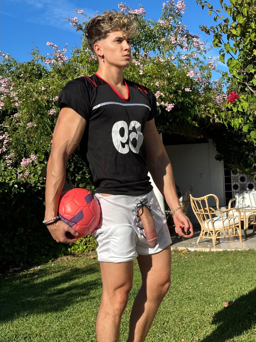 papamcdabbin's tweet photo. say hi if i can dm u more photos😜 https://t.co/usbMLXQ7Wl