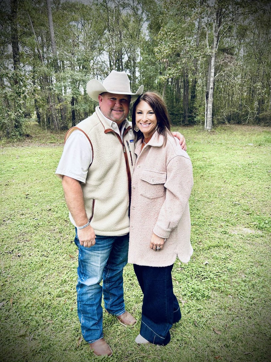 Tara Tullos tweet media