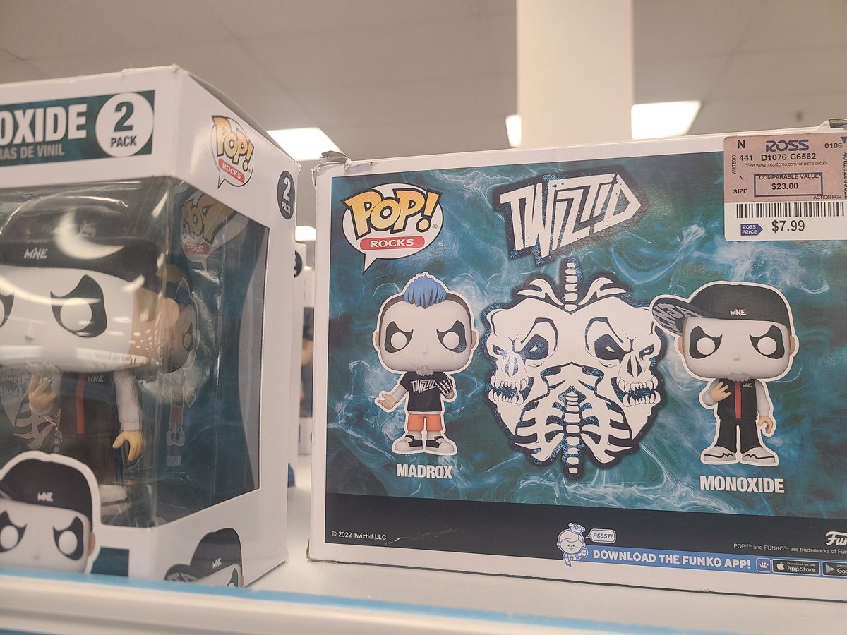 Quemical's tweet photo. Found them at my local Ross. Boxes were all beat up though. https://t.co/CO8OfyElN3