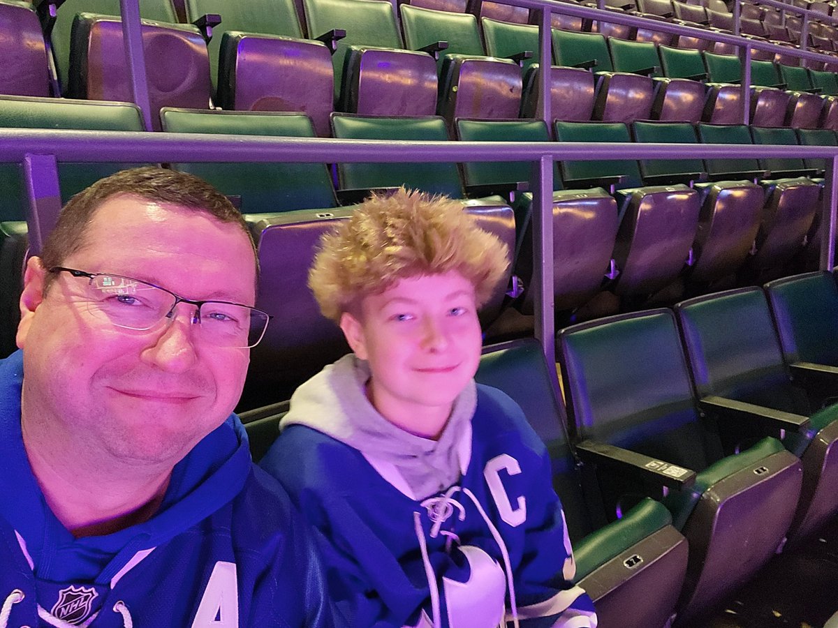 mrhexen81's tweet photo. @MapleLeafs @LGCanada Dec 23 vs Jets for my sons birthday! https://t.co/mKDnqSZEss
