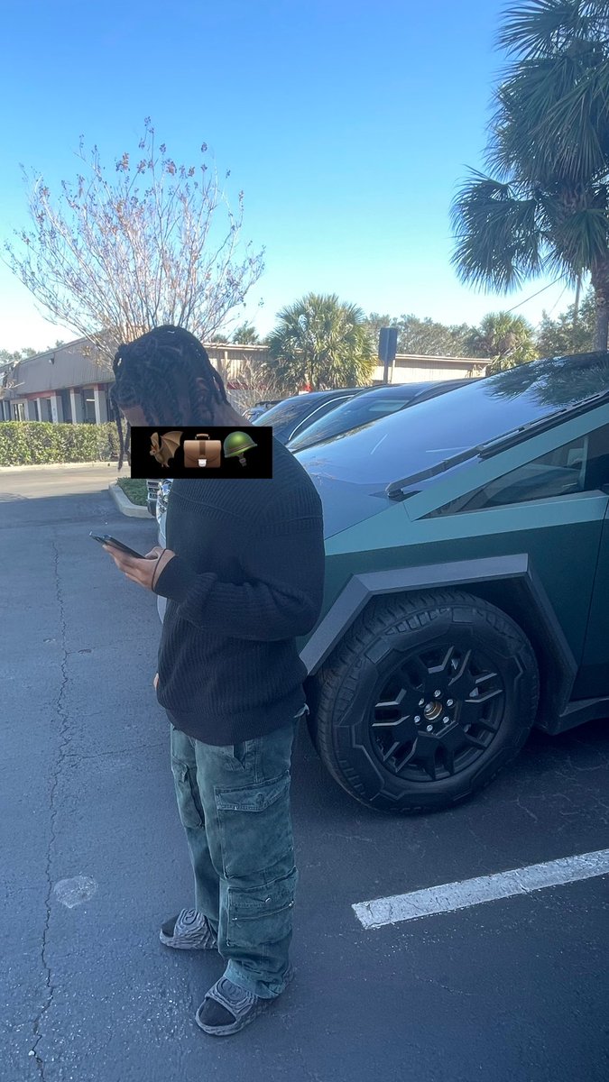 Lil6at's tweet photo. 2025 focus on yourself. https://t.co/IG2rJ8q0Vr
