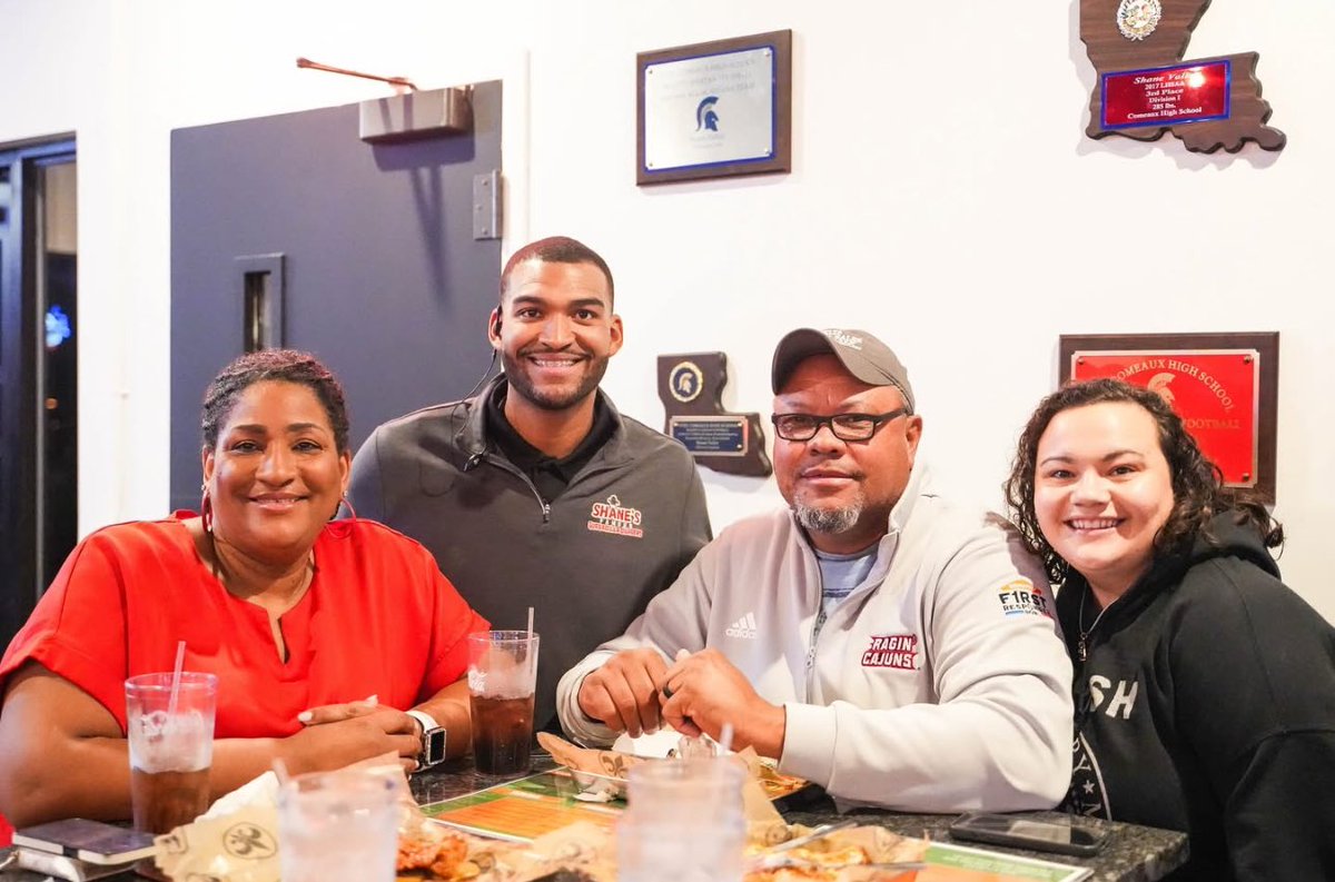 SHANE VALLOT tweet media