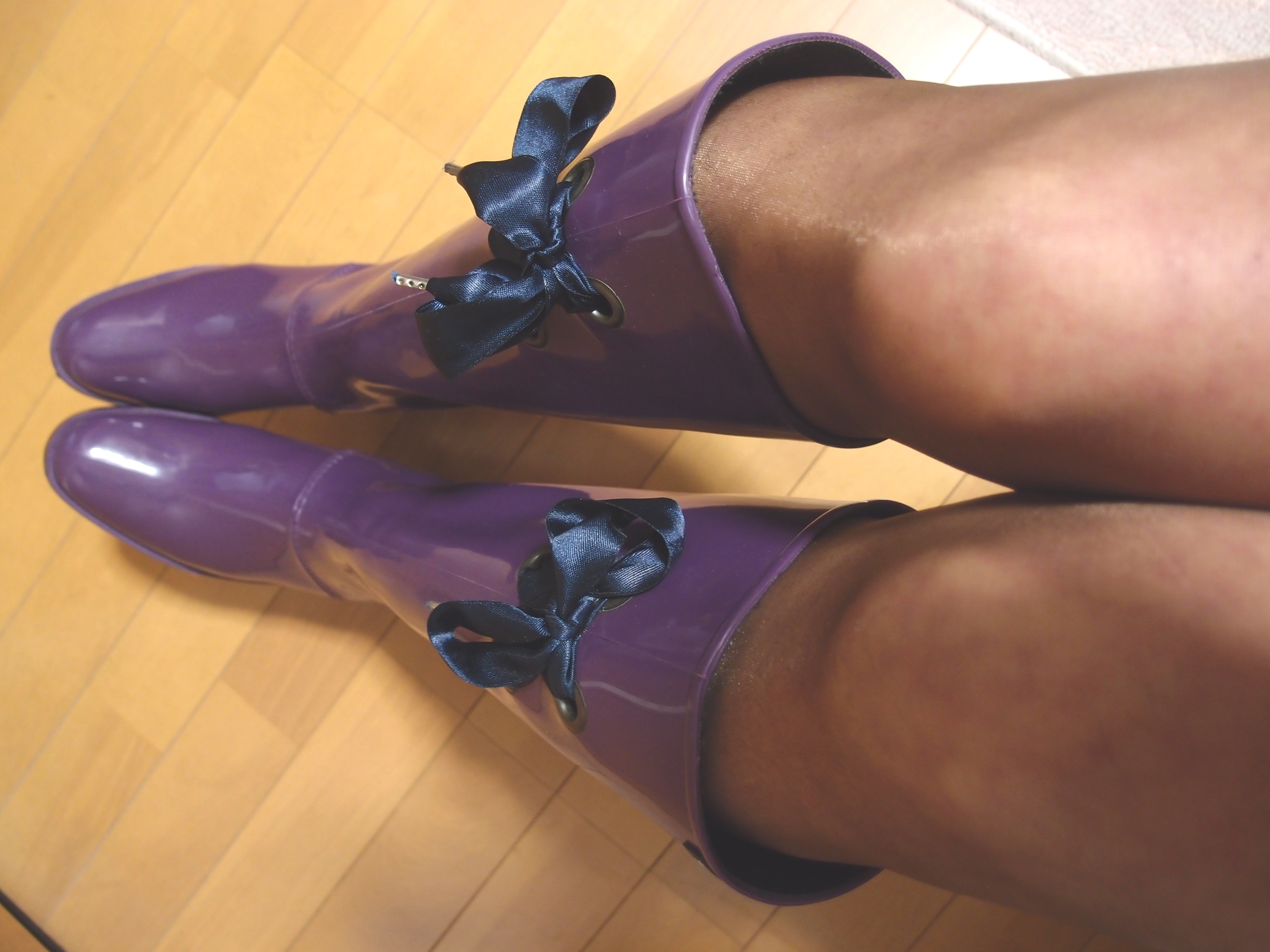 rainboot fetish Posts with replies by rain-boots (@aiglerainboots) / X