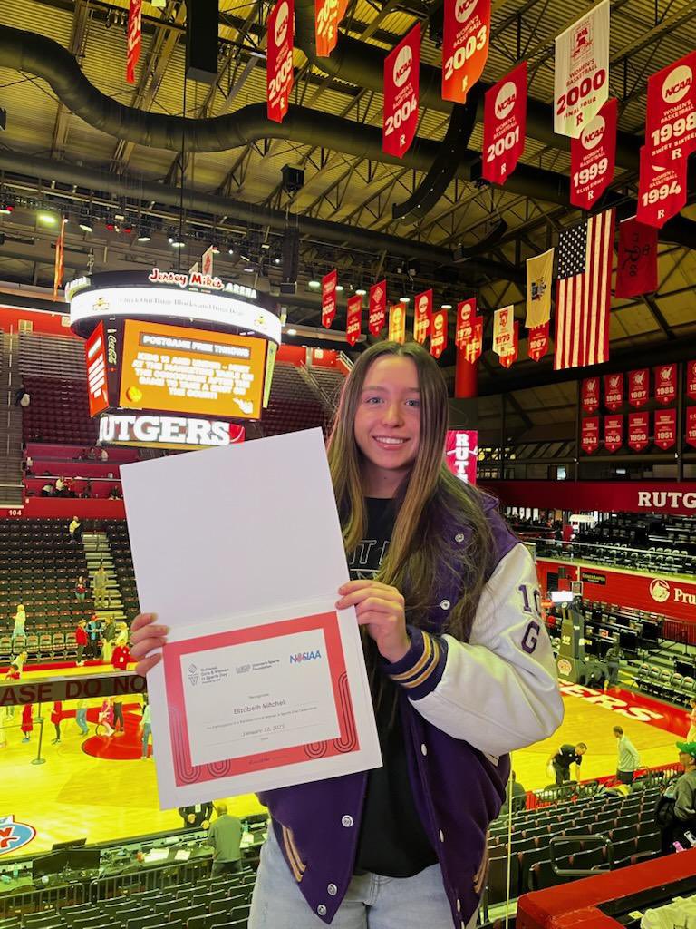 SRHSGIRLSBB's tweet photo. Lizzy Mitchell representing St Rose at National Women in Sports Day at Rutgers! The courage, determination and desire to return to the court that you showed this past year is an inspiration to all of us! Proud of you, Lizzy!!!
@MisericordiaWBB 
@StRoseAD https://t.co/GWddcS781E