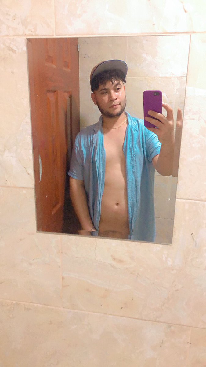 RoderickMcBrian's tweet photo. Sex ? Today https://t.co/KBVAcoRMVd