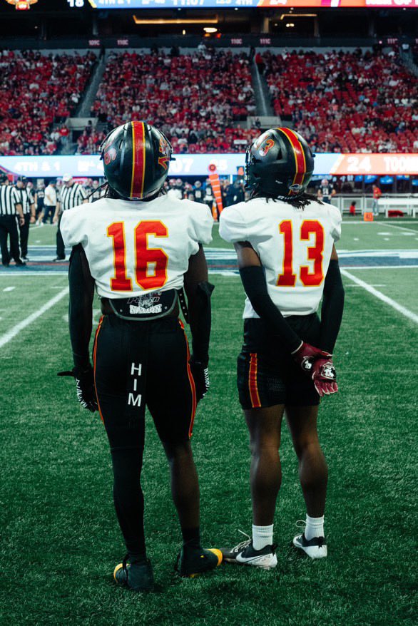 TailenSampson (@ywr_tae) on Twitter photo Check out my junior season highlights ⭐️ hudl.com/v/2RCXM2 <a href="/RaiderRecruits/">Raider football recruits</a> <a href="/wiggins_coach/">Coach Wiggins💪🏾🎱</a> <a href="/RecruitGeorgia/">Recruit Georgia</a> Check out my junior season highlights ⭐️ hudl.com/v/2RCXM2 <a href="/RaiderRecruits/">Raider football recruits</a> <a href="/wiggins_coach/">Coach Wiggins💪🏾🎱</a> <a href="/RecruitGeorgia/">Recruit Georgia</a>