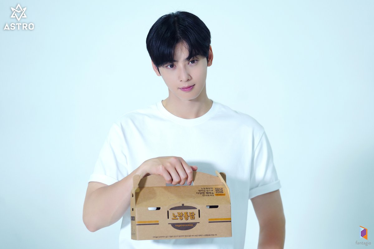 CHAEUNWOO_offcl's tweet image. [#차은우][포스트] 차은우에게 푹 빠지네

▶ naver.me/FbO1wIdG

#네이버_포스트 #아스트로 #ASTRO #CHAEUNWOO