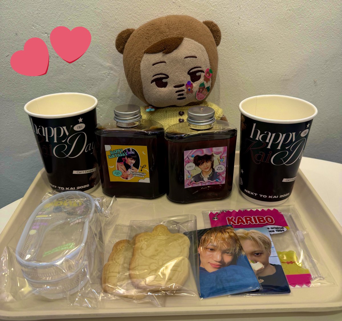 yyuu_kaile's tweet photo. KAIくんのお誕生日🎂cafeに行ってきました🥰🥰🥰
特典のセンスが良すぎる！
かわいすぎる🩷

#따뜻한_종인이의_겨울생일
#종인아_생일축하해 https://t.co/FS4t5X209I