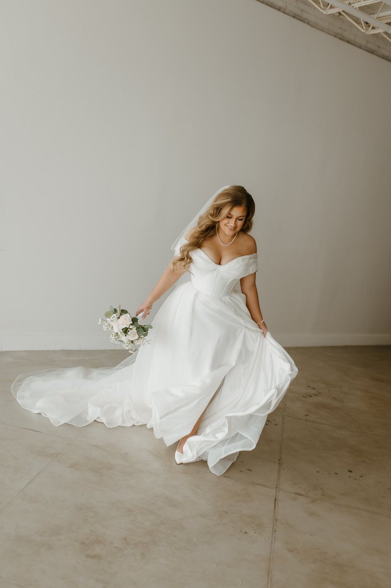 👰🏼‍♀️👰🏼‍♀️