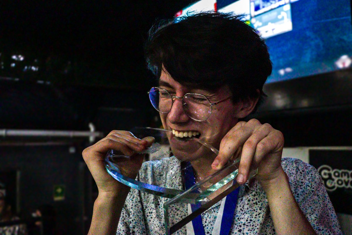 Qué hombre que eres Gabriel

<a href="/EOmorbido/">OW | PHX | Peppa</a> White Phoenix 2 Champion 🏆🏅