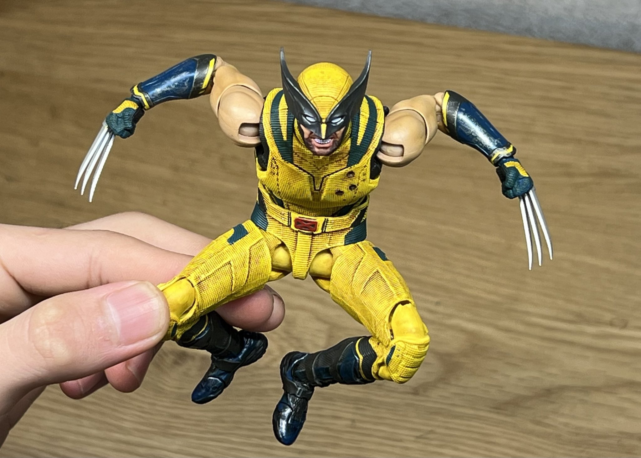 マーベル　アベンジャーズ　ウルヴァリン　ヒュー・ジャックマン　缶バッジ ヒュー・ジャックマン、少なくとも10年はウルヴァリンを続投
