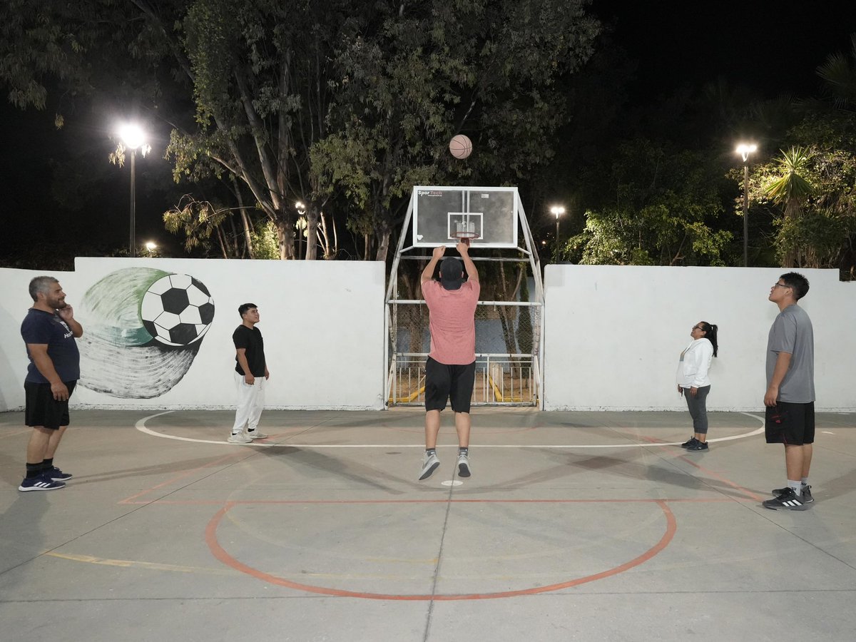 pepechedrauimx's tweet image. 💡🌳 Con la Instalación de Luminarias con #TecnologíaLED modernizamos al 100% el Parque La Coyotera. 

Además, en la Col. San Baltazar Linda Vista realizamos labores de mantenimiento correctivo de 33 luminarias.

Seguimos trabajando para el bienestar de #Puebla y todas sus Juntas