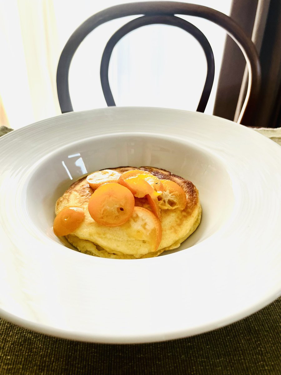 lidthsjayyuki's tweet photo. Breakfast
Pancake with kumquat 
and maple syrup

#朝ごはん
#breakfast
#pancake
#kumquat 
#maplesyrup
#メイプルシロップ レシピ
#cooking
#eatingathome 
#artlover
#interiordesign 
#パンケーキ
#chilling 
#artinstagram
#ufobowl
#最近の好きなお皿

↓
https://t.co/fhmZy4E6pq https://t.co/4rH5SIhd6O