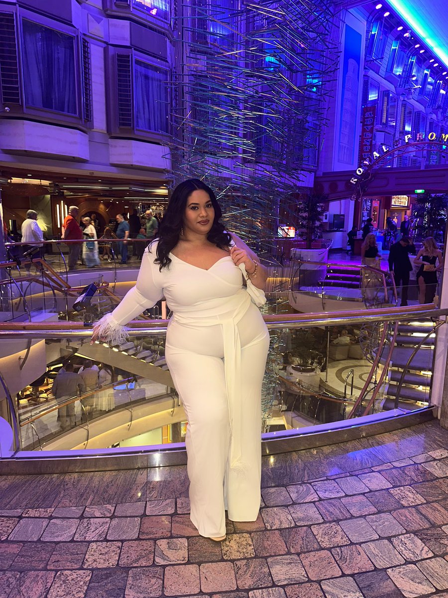 MsRoyalGoddess's tweet photo. You needed to see an angel on earth. . .  so here I am 🤍 https://t.co/1o1vIsWUJd