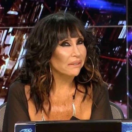 Chiara metiendo al género femenino en el medio… agotador 

#GranHermano #GranHermanoAr