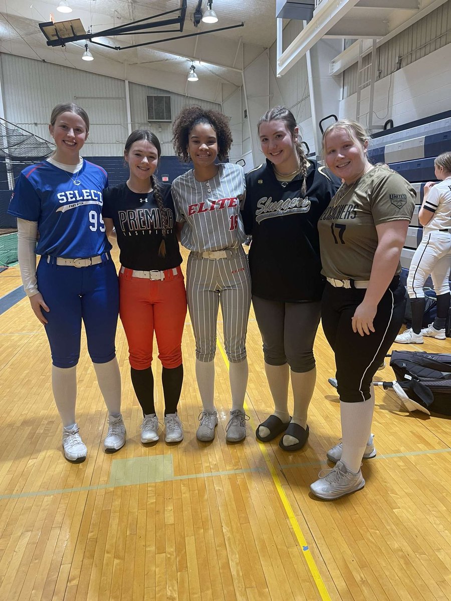 Emme Steward 3B/Util 2025 University High School (@emmesteward) on Twitter photo Great camp today with <a href="/UIS_Softball/">UIS Softball</a> I got to meet and hangout with some of the other commits! Thank you <a href="/CoachShannonG19/">Shannon Guthrie</a> for a great camp! Great camp today with <a href="/UIS_Softball/">UIS Softball</a> I got to meet and hangout with some of the other commits! Thank you <a href="/CoachShannonG19/">Shannon Guthrie</a> for a great camp!