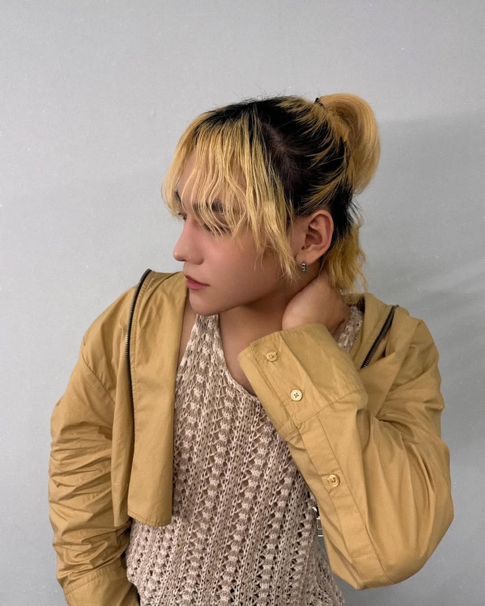 🪽 YEONWOO ── .✦ tweet media