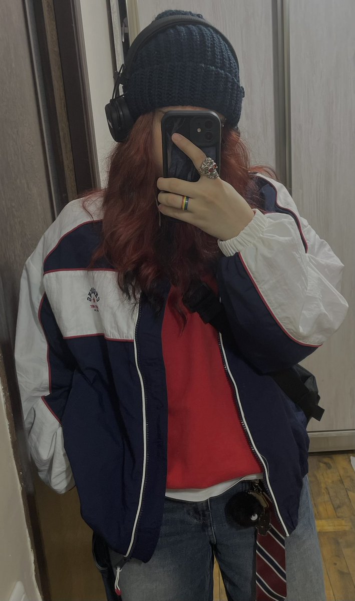 squirrelcheekis's tweet photo. Anygay my hair is red chat…how did i do? https://t.co/PP6yOfbed7