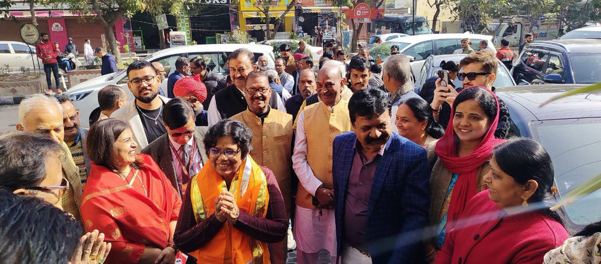 Welcoming <a href="/VijayaRahatkar/">Vijaya Rahatkar</a> to Udaipur with open arms! Your impactful journey toward empowering women is truly commendable.
Together, we can break more barriers and create lasting change! #VijayaRahatkarInUdaipur

@BJP4Rajastha