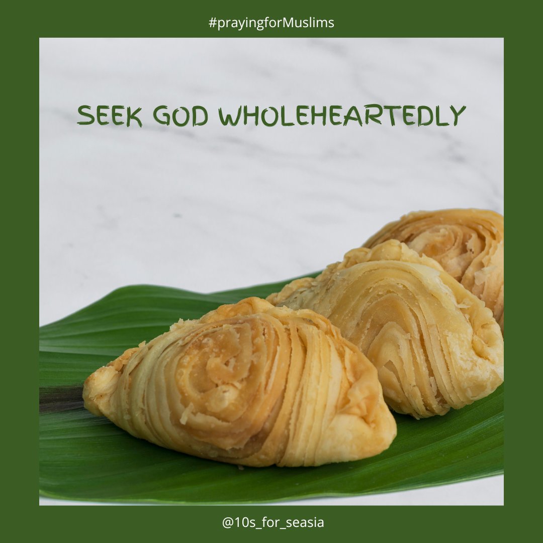 10s_for_seasia's tweet photo. Karipap is a traditional Malaysian snack containing various potato fillings. Ask God that people's traditions would not hinder them in seeking him wholeheartedly.
#malaysia #pray #prayingformuslims #godcares #10secondsprayer #10sprayer #10sforseasia
Image from Jenn Miranda https://t.co/VORv1klt6A