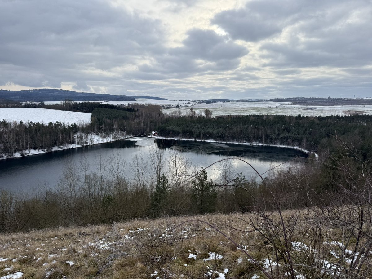 retroturistika's tweet image. Bývalý lom Ovčín u města Radnice  #vylet #radnice #turistika #cesko #fotocesty #travel #czechia #hiking #trip #winter