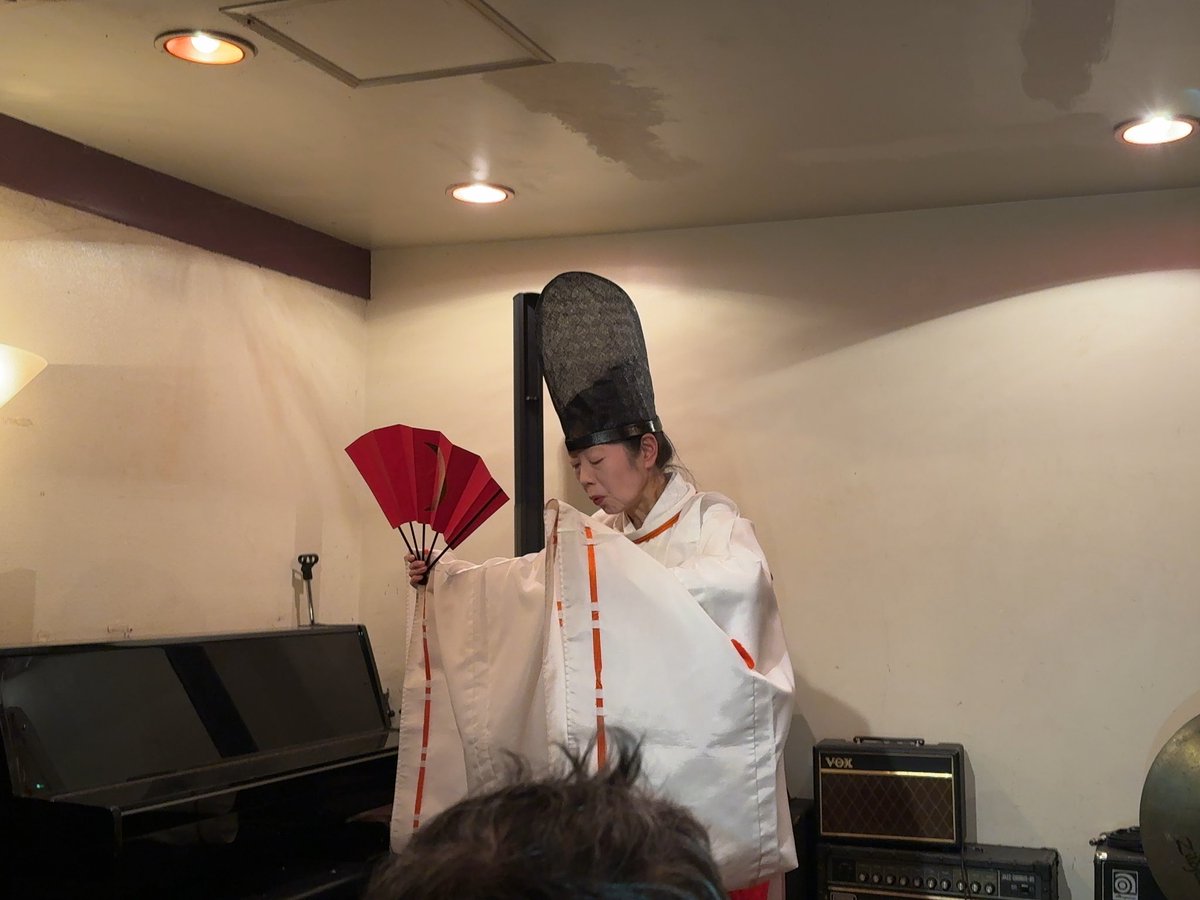 TKImproCarnival's tweet photo. 1/11東京インプロカーニバルvol.23
新年の幕開けに相応しい強者共が集結！聴きごたえ見応えのある素晴らしい回でした。みなさま、ありがとうございました！
今年もスタートしました。どうぞよろしくお願いします☺️ https://t.co/0SzMchmBMb