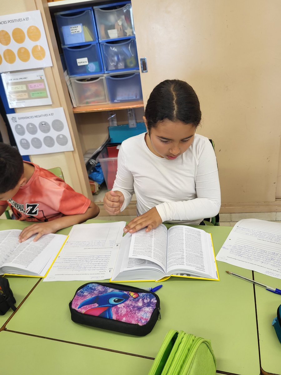 IEMediterrani's tweet photo. GRUPS INTERACTIUS A 4t de Primària.  Arrenquem setmana amb il·lusió i motivació per transformar la vida de molts dels nostres alumnes. https://t.co/8MjrJUJnmk