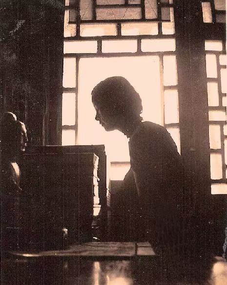 A Life in Portraits：
Lin Huiyin林徽因(1904-1955), the first female architect in modern China.

A Looong Thread🧵  1/55

(A Life in Portraits series coming in 2025: Last Emperor Puyi, Female Impersonator Mei Lanfang, Chairman Mao Zedong, and Chiang Kai-shek etc, follow me