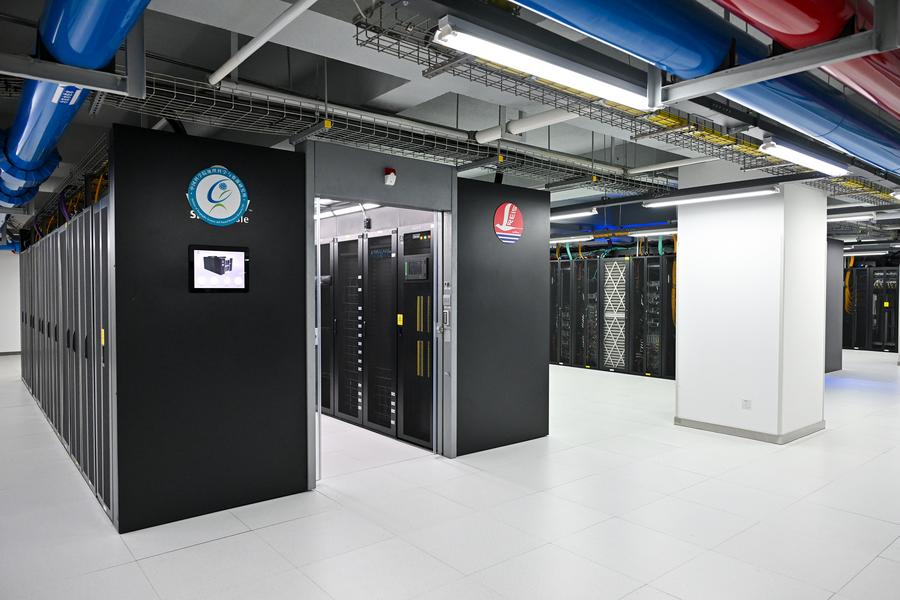 Chinese artificial intelligence company DeepSeek is shaking up the global AI industry with the release of its latest model DeepSeek-V3, emerging as a big dark horse in the open-source large language model (LLM) arena. In particular, the model offers comparable performance to competitors like Claude 3.5 Sonnet, GPT-4 and Gemini 1.5 Pro at a significantly lower operational cost. https://t.co/vs9NHsBk8H
