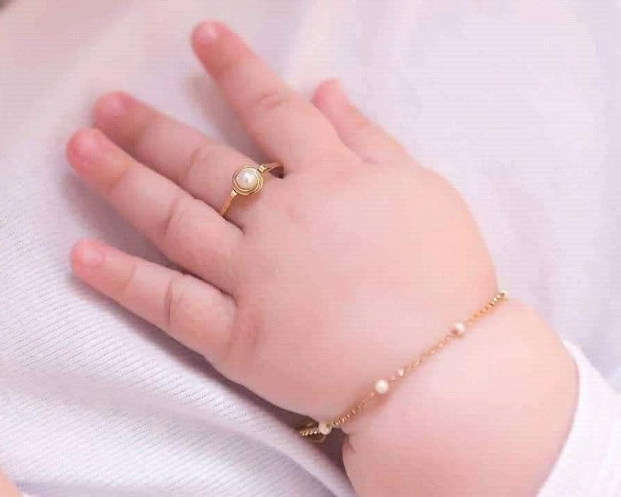 KiranViewz's tweet photo. ضروری نہیں روشنیاں چراغوں میں ہی ہوں 

بیٹیاں بھی گھروں میں اجالا کرتی ہیں ۔۔❤️ https://t.co/nSm04H3dX6