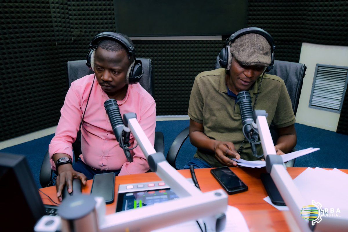 Radiorwanda_RBA's tweet photo. 📸AMAFOTO📸

Niba wacitswe n'amakuru yo mu gitondo cyo kuri uyu wa Mbere wakongera kuyatega amatwi unyuze kuri YouTube channel yacu.

Ni amakuru mwagejejweho na Nisingizwe Alain Jean Baptiste na Jean Daniel Sindayigaya. #RBAAmakuru 

▶️https://t.co/vZZGmYbTJT

📸: @visualcolour https://t.co/9glmY1GDO7
