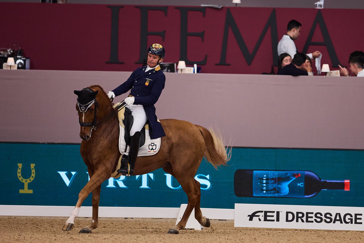RutaVinoRibera's tweet photo. En la Ruta del Vino Ribera del Duero cada logro de nuestros asociados es un éxito compartido💪
El pasado noviembre, Bodegas Virtus patrocinó la edición del 2024 de IFEMA Madrid Horse Week🐎
La bodega estuvo presente como vino oficial del evento🍷
#Riberate #RiberaDelDuero https://t.co/Q8ukj3RIPw