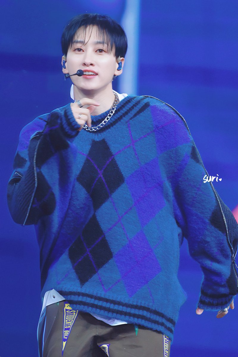 suriwithmoon's tweet photo. 20250111 SMTOWN 
🌙

#EUNHYUK 
#ウニョク 
#은혁 
#이혁재
#슈퍼주니어 #SUPERJUNIOR
#SMTOWN #SM_30thAnniversary
#SMTOWN2025 
#SMTOWN2025_SEOUL
#SMCU https://t.co/UIry0WTt2C