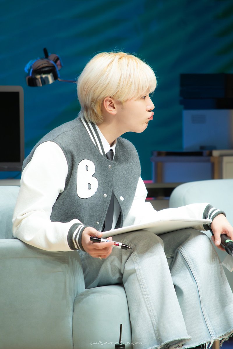 caramel_nim's tweet photo. 250112 부석순 팬파티

퀴즈를 열심히 맞춰보는 부석순

#세븐틴 #SEVENTEEN #호시 #순영 #HOSHI #도겸 #DK #승관 #SEUNGKWAN @pledis_17 https://t.co/ox1JxUIaEs