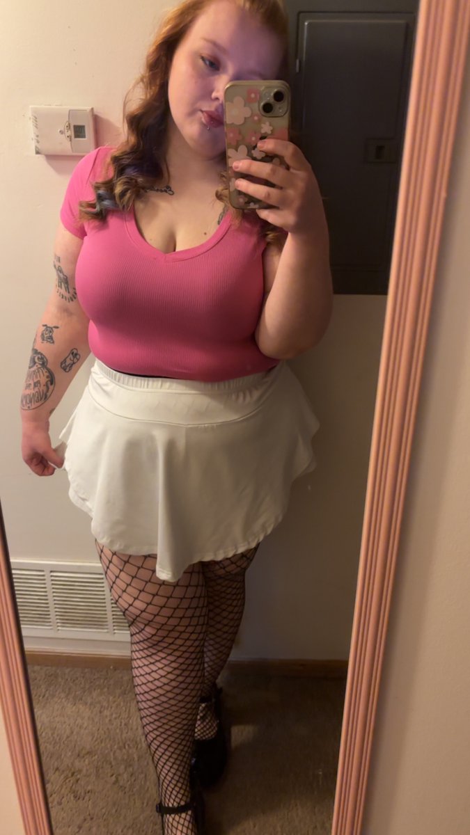 justanothafat69's tweet photo. 110lbs down, 52 more to go 😘 https://t.co/xTSL24uAsc