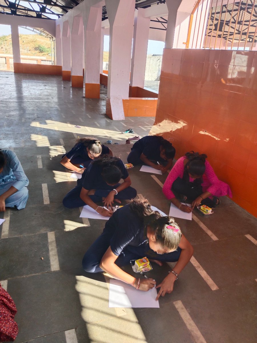 DiuNyk's tweet photo. Knowledge Competitions organised by NYK Diu on the occasion of #NationalYouthDay 2025 and also witnessed the addresal of Hon'ble PM Sir during #NYF2025 @mybharatgov @nyksindia @YASMinistry @nyksgujarat @RdnyksWZ https://t.co/kzXaSjGnL8
