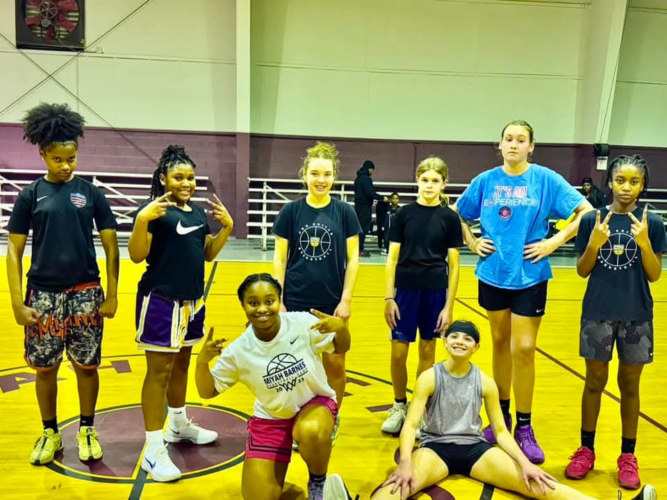 MicahBranch's tweet photo. Don’t underestimate the power of girls on the court! We play just as hard, just as smart, and just as fierce. Basketball has no limits – and neither do we!

AAU Middle School basketball....loading…

Lady WarEagles 
Program information: jamie@micahletes.com | 901-488-0663 🏀🦅 https://t.co/9OXfIyQXzA