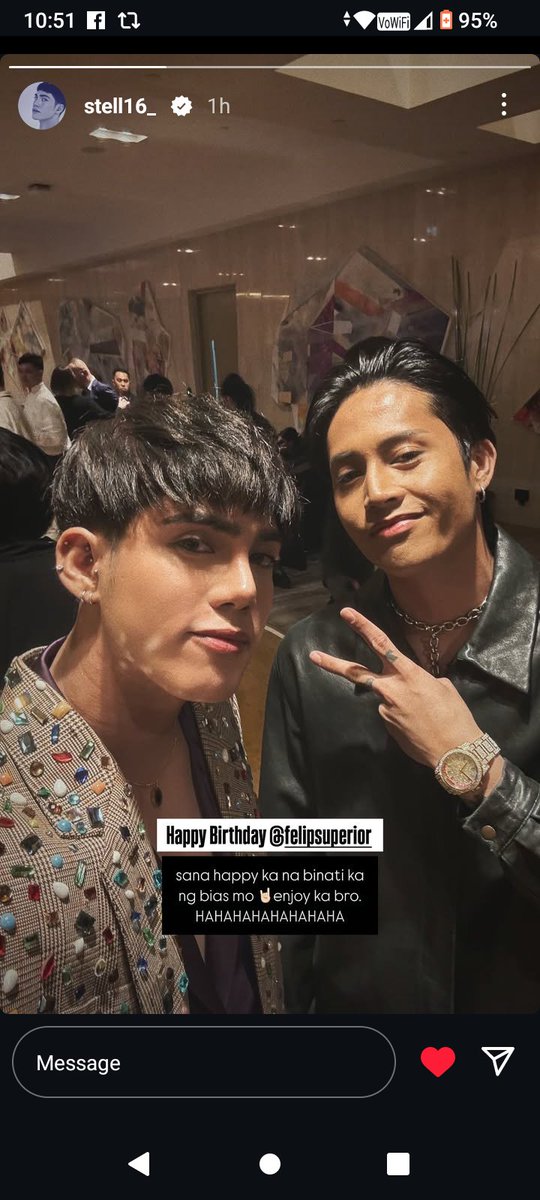 MJ_maryjaneeee's tweet photo. At nalabas na nga, ang pinakahihintay na selfie, alam talaga ni @stellajero_ pano kukunin kilig namin mga kids e. Happy birthday @felipsuperior
#Kentell #KentellLayag https://t.co/74unmVxydh