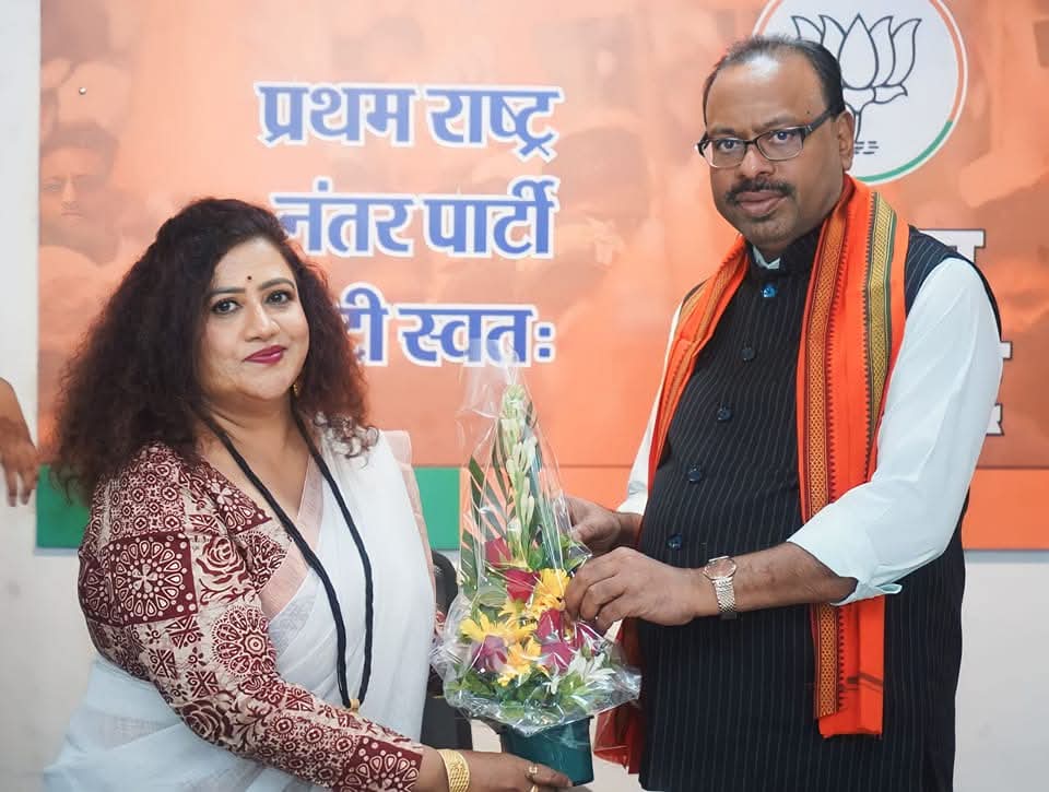 AdvSwatiShinde's tweet photo. @BJP4Maharashtra प्रदेशाध्यक्ष, आमचे मार्गदर्शक राज्याचे महसुल मंत्री मा. ना. श्री. @cbawankule साहेब आपणास वाढदिवसाच्या मनःपूर्वक शुभेच्छा...! https://t.co/KTLbP7SgXW