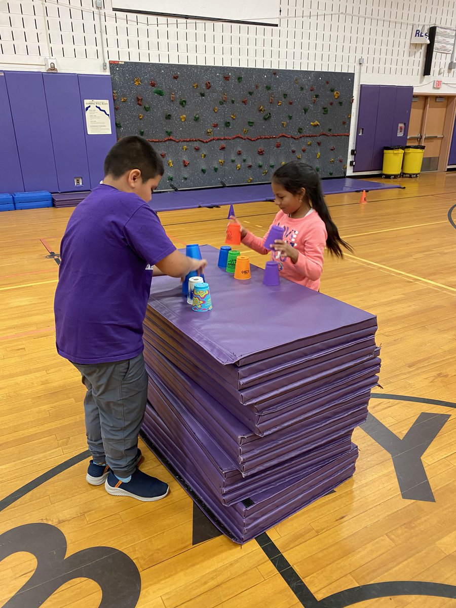 VBatt_PhysEd's tweet photo. 4th graders participating in the World Cup Stacking competition showing their cup stacking speed in various challenges @HamptonBaysES https://t.co/NM0g9A54BK