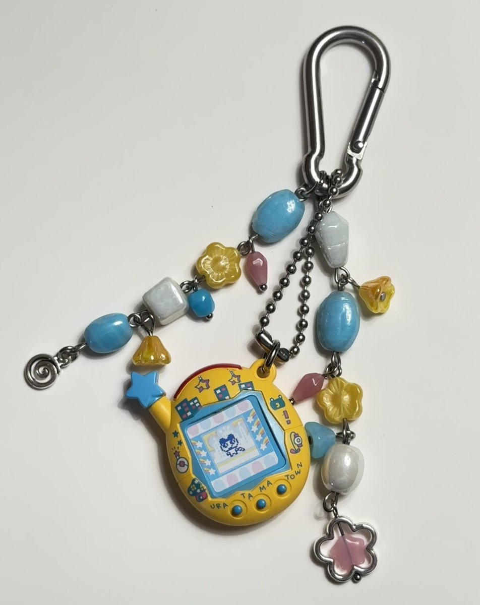 braceletladyy's tweet photo. giveaway!

5 winners will recieve a giftcard to my shop + early access to my next drop!!

to enter:
-follow me + rt
-rt my pinned tweet!

ends 1/18, the same day as the drop!! https://t.co/bGVCgVCIzO