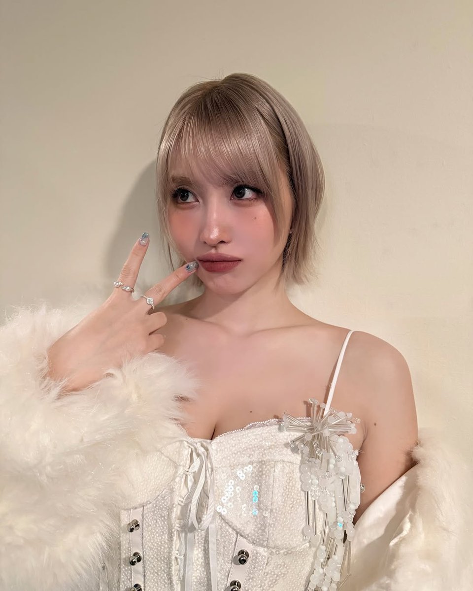 sanrioskiyomi's tweet photo. My espresso shots needed to get through the night +2 photos of my cute outfit #sundaynightfun https://t.co/aoZv6CBNrZ