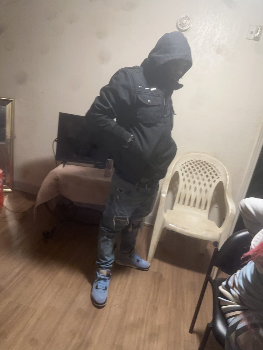 tejay2500's tweet photo. ☝🏾 of 🚫 #ItzDa🧅Babii🤟🏾 https://t.co/IE5lpHkTWe